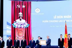 Tổng Bí thư: KH&CN là con đường sống còn để phát triển nhanh và bền vững