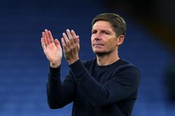 'Hiện tượng' Premier League đồng ý dẫn dắt MU