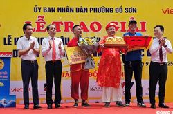 Hải Phòng: 'Ông trâu' số 06 giành chức vô địch Lễ hội chọi trâu - VTV 2025