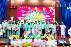 Bệnh viện Đa khoa Khánh Hòa tổ chức Tết Trung thu cho 250 bệnh nhi