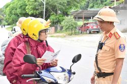 Giao thông an toàn, du lịch an tâm