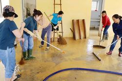 Hà Tĩnh xử lý môi trường, phòng chống dịch bệnh sau mưa bão số 10