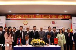Việt Nam-Lào hợp tác phát triển khoa học công nghệ, chuyển đổi số giai đoạn mới