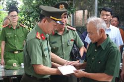 Xả thân cứu 3 trẻ khỏi dòng nước cuốn, Tổ trưởng an ninh cơ sở tử vong