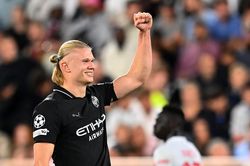 Haaland là đối thủ nguy hiểm của Mbappe