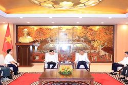 Một công ty đề xuất đầu tư dự án tủ đổi pin xe máy điện tại Hà Nội