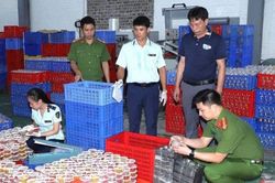 Phát hiện cơ sở sản xuất thực phẩm, bánh kẹo sử dụng nguyên liệu không rõ nguồn gốc, xuất xứ tại Ninh Bình