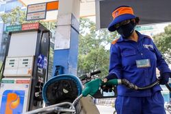 15 giờ ngày 2/10, giá xăng, dầu đồng loạt tăng