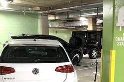 Tesla, GM dẫn đầu doanh số bán xe điện tại Mỹ