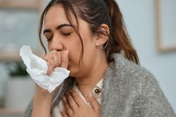 Những biểu hiện ung thư phổi giai đoạn đầu không nên bỏ qua