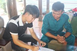 Những lá đơn tình nguyện mùa tuyển quân