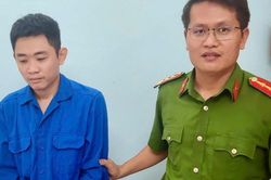 Khởi tố đối tượng mua bán trái phép chất ma túy
