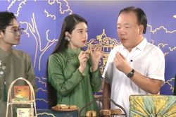Cục trưởng Cục Quản lý thị trường xuất hiện trên livestream bán bánh Trung thu