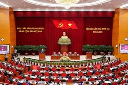 Trung ương bỏ phiếu giới thiệu nhân sự Ban Chấp hành và Ủy ban Kiểm tra khóa 14