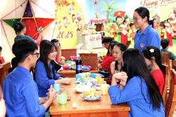 Lào Cai: Đêm hội trăng rằm ý nghĩa dành cho các em có hoàn cảnh đặc biệt