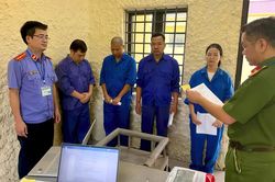 Bắt giam Phó Giám đốc Bệnh viện Phổi Hà Nội và đồng phạm làm giả bệnh án