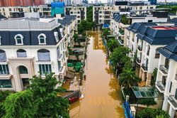 Khu đô thị đắt đỏ nhất Hà Nội chìm trong biển nước