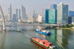 TPHCM - Ba đột phá phát triển 'siêu đô thị' - Bài 4: Động lực mở rộng không gian phát triển và logistics liên vùng