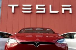 Cập nhật giá xe điện Tesla 2024 mới nhất tháng 10/2025