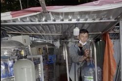 Cảnh sát kinh tế đột kích, bắt ổ nhóm sản xuất nước uống giả