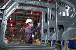 Vingroup lập công ty sản xuất thép để làm xe điện