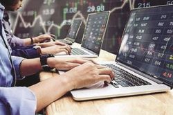 Nhà đầu tư cá nhân gom ròng 1.200 tỷ trước ngày nâng hạng