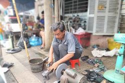 Mài dao kéo - nghề xưa năm cũ