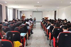 Nâng cao năng lực quản lý Nhà nước về việc làm và pháp luật lao động cho cán bộ, công chức cấp xã