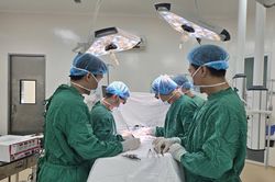 Giành lại sự sống cho cụ ông 95 tuổi đột quỵ liệt toàn thân