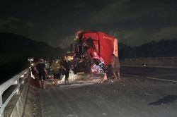 Va chạm liên hoàn giữa xe tải, xe đầu kéo và xe con, 4 người thương vong
