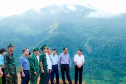 Chủ tịch UBND tỉnh kiểm tra công tác khắc phục hậu quả thiên tai ở Mỹ Lý, Huồi Tụ, xây dựng trường liên cấp tại Na Ngoi