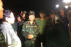 Thủ tướng Phạm Minh Chính và lãnh đạo Thành phố Hà Nội thị sát trong đêm, động viên các vùng ngoại thành bị ngập sâu trong nước