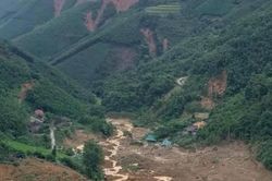 Tin sạt lở đất: Cảnh báo nguy cơ cao tại Lào Cai, Tuyên Quang, Cao Bằng, Thái Nguyên và Bắc Ninh