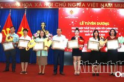 Thuế tỉnh Khánh Hòa tuyên dương 42 doanh nghiệp thực hiện tốt chính sách, pháp luật thuế