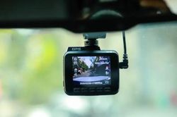 Đề xuất &ocirc; t&ocirc; từ 8 chỗ lắp camera khoang chở kh&aacute;ch