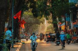 Cuối tuần miền Bắc ít mưa, tiếp tục nắng ráo
