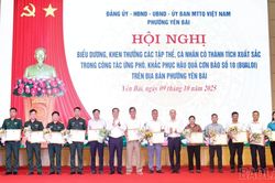 Phường Yên Bái khen thưởng 121 tập thể và cá nhân tiêu biểu trong khắc phục hậu quả cơn bão số 10