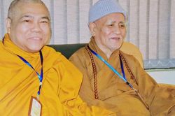 Hòa thượng Thích Giác Toàn kính viếng Trưởng lão Hòa thượng Thích Trí Tịnh: 'Cội tòng Thiền gia'