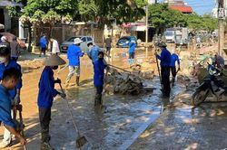 Thái Nguyên: Người dân tất bật dọn dẹp, tái thiết cuộc sống sau lũ dữ