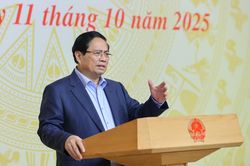 Đột phá phát triển nhà ở xã hội phù hợp từng địa phương, đầy đủ hạ tầng và cân đối cung-cầu