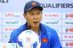 HLV Kim Sang Sik: 'Không thủng lưới trước Nepal là nhiệm vụ quan trọng'