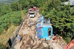 Tai nạn ở Lào Cai 3 người tử vong, 14 người bị thương: Xe khách có còn hạn đăng kiểm?