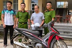 Bắt giữ đối tượng cướp giật vé số của người bán rong