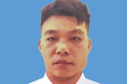 Phi vụ kiếm thêm của lái xuồng nơi lằn ranh biên giới