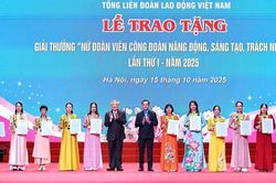 Lễ trao tặng Giải thưởng 'Nữ đoàn viên Công đoàn năng động, sáng tạo, trách nhiệm'
