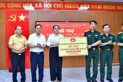 Ban vận động Quỹ vì người nghèo và cứu trợ tỉnh động viên, hỗ trợ người dân khắc phục hậu quả thiên tai