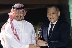 LĐBĐ Malaysia chính thức nhận giải thưởng cao quý của AFC, Thái Lan và Lào cũng được vinh danh