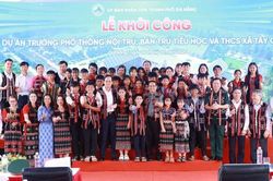Tăng cường đầu tư giáo dục cho đồng bào Cơ Tu ở Tây Giang