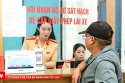 Thanh Hóa: Bố trí 10 điểm đối giấy phép lái xe sang thẻ PET cho người dân