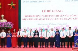 Bế giảng Lớp bồi dưỡng nghiệp vụ chuyên sâu công tác kiểm tra, giám sát và kỷ luật của Đảng